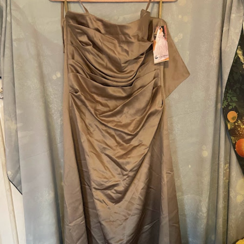 brown dress
